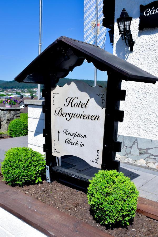 Hotel Bergwiesen - Zimmer Mit Balkon Oder Terasse Lohr am Main Luaran gambar