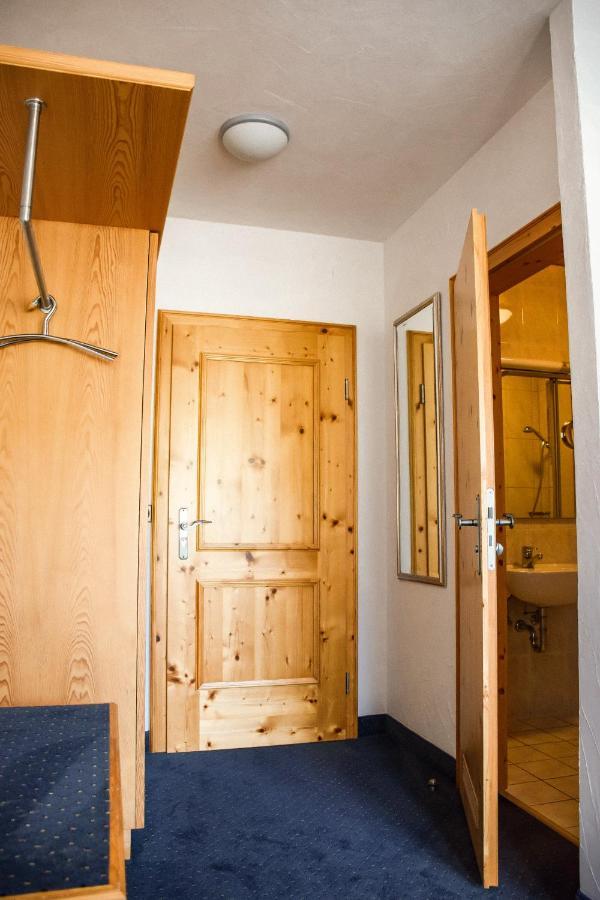 Hotel Bergwiesen - Zimmer Mit Balkon Oder Terasse Lohr am Main Luaran gambar